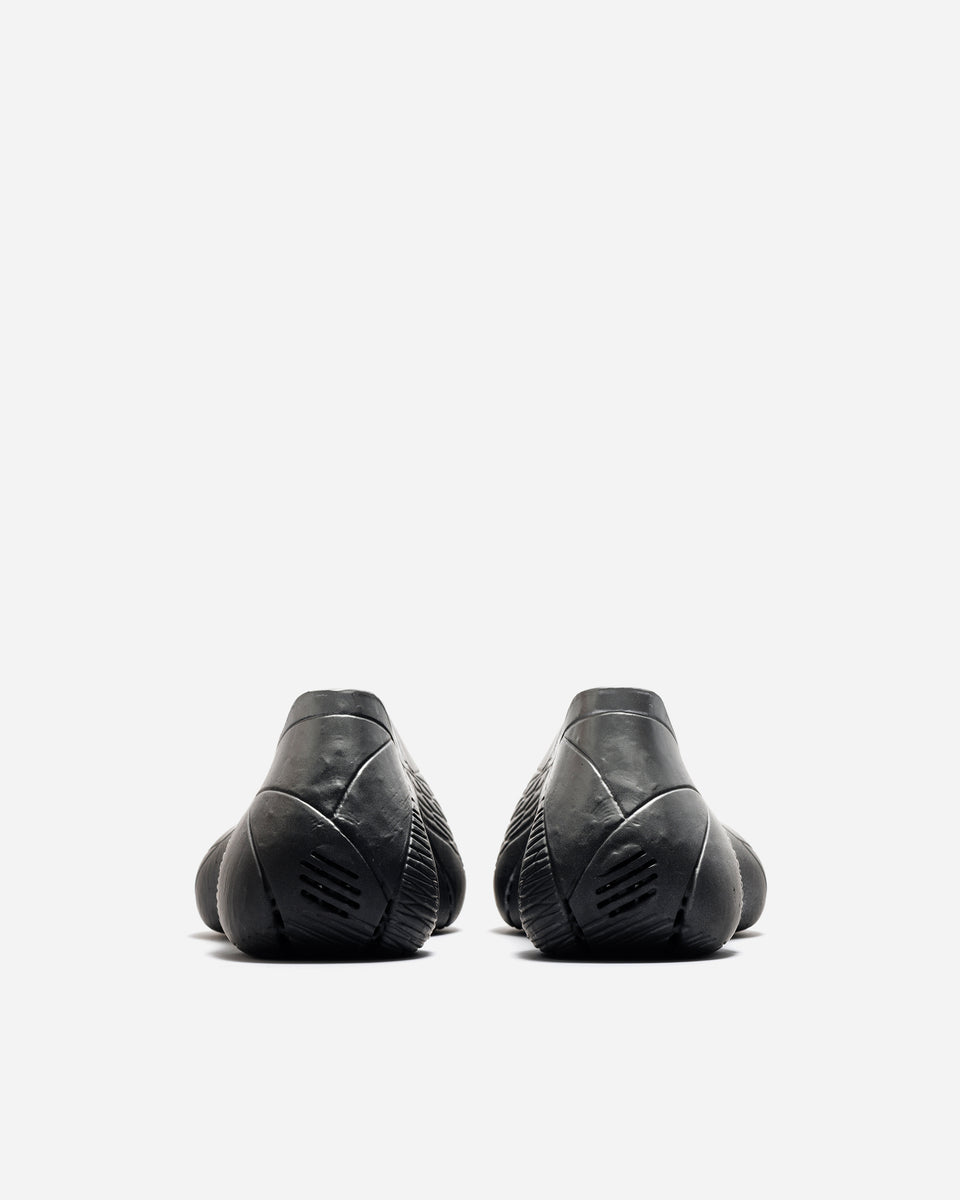 ALIVE FORM / FLAINE BOOT / CHARCOAL | PLUG