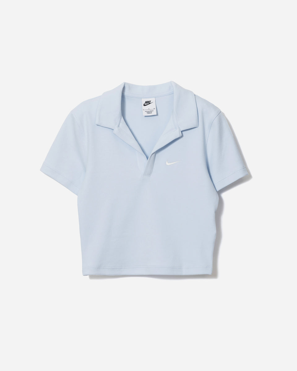 NIKE WMNS NSW ESSENTIAL CRP TO S/S POLO – A+S