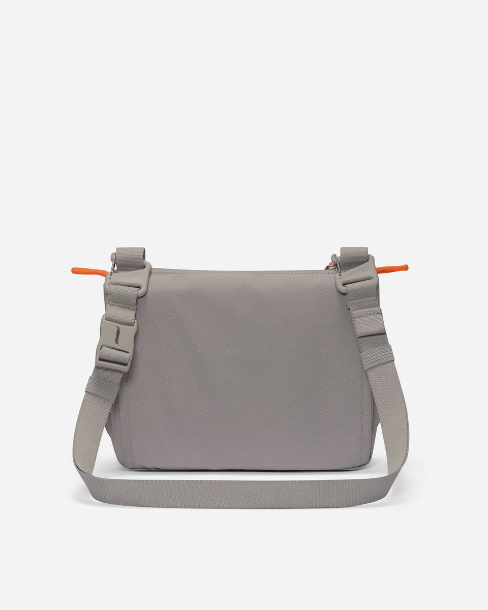 NIKE ACG DAYMAX CROSSBODY – A+S