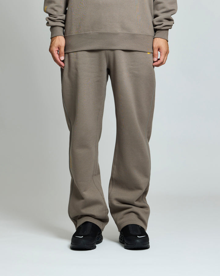 Nike Noctaフリースcsオープンヘム スウェットパンツ グレーMサイズ NOCTA FLEECE CS OPEN HEM SWEATPANT DARK GRAY | NOCTA
