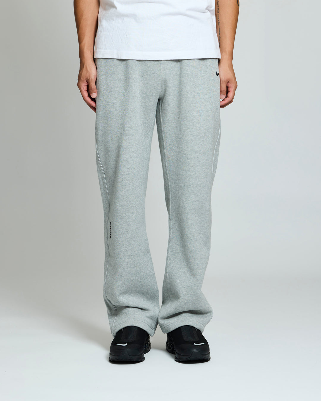 Nike Noctaフリースcsオープンヘム スウェットパンツ グレーMサイズ NOCTA FLEECE CS OPEN HEM SWEATPANT DARK GRAY | NOCTA