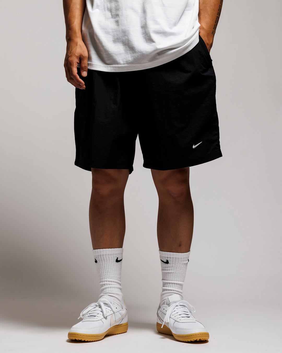 NIKE SOLO SWOOSH WOVEN SHORTS – A+S NIKE SOLO SWOOSH WOVEN SHORTS – A+S