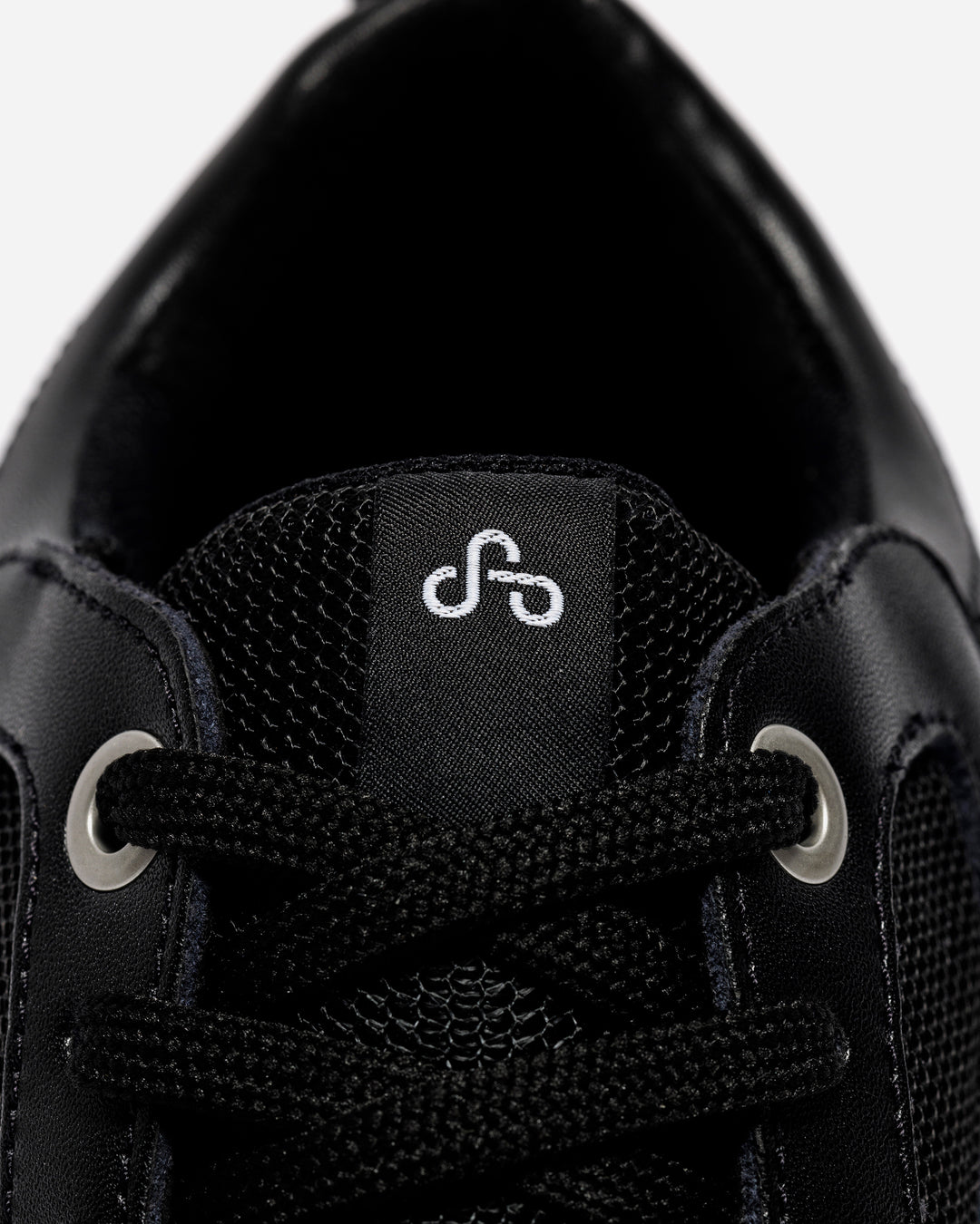 OAO THE CURVE 1 – A+S