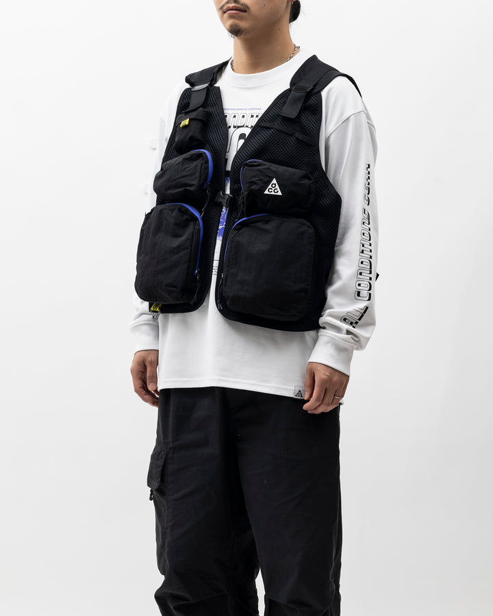 XS/S ナイキ ACG リバー ドリフター ベスト FZ5651-010 23A9011.jpg?v=1707464972