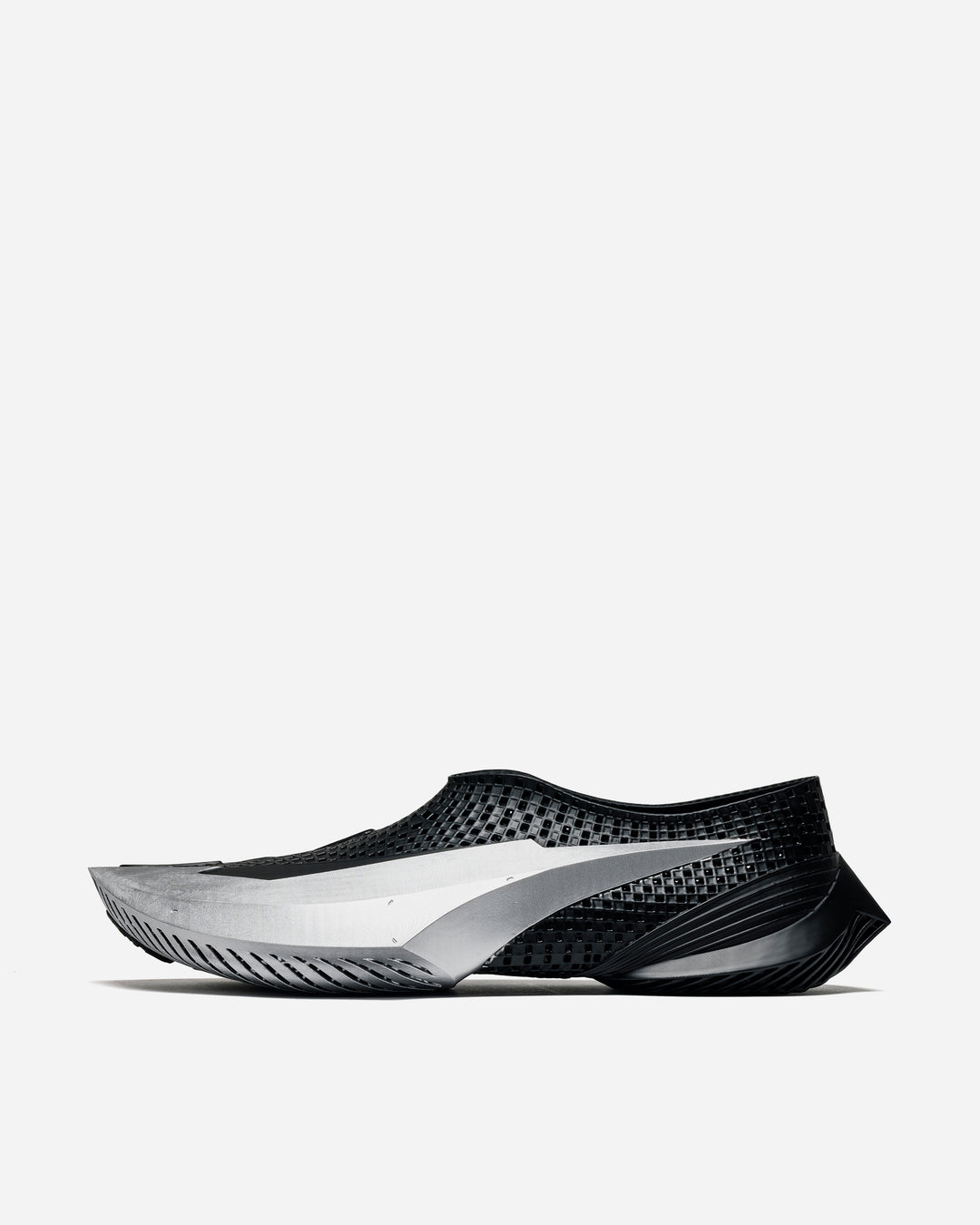 ALIVEFORM – A+S