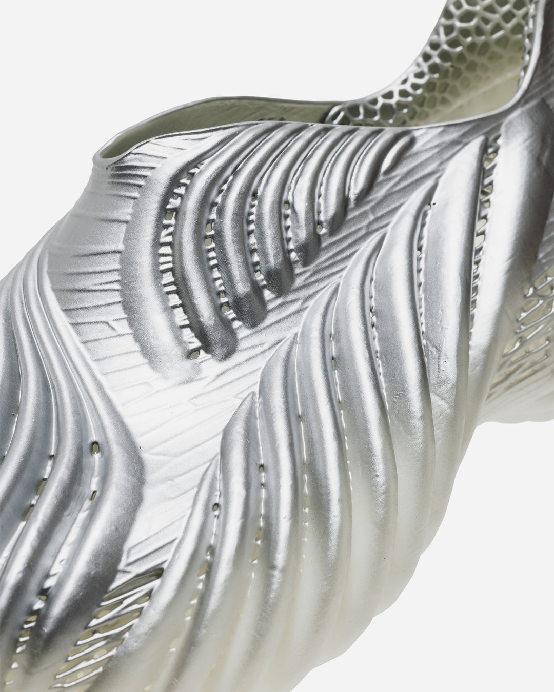 ALIVEFORM ARMIS LOW – A+S