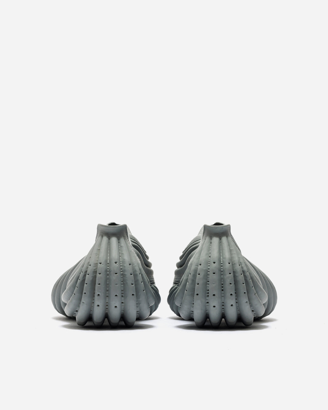 Aliveform ARMIS LOW 41サイズ　シルバー ALIVEFORM ARMIS LOW – A+S