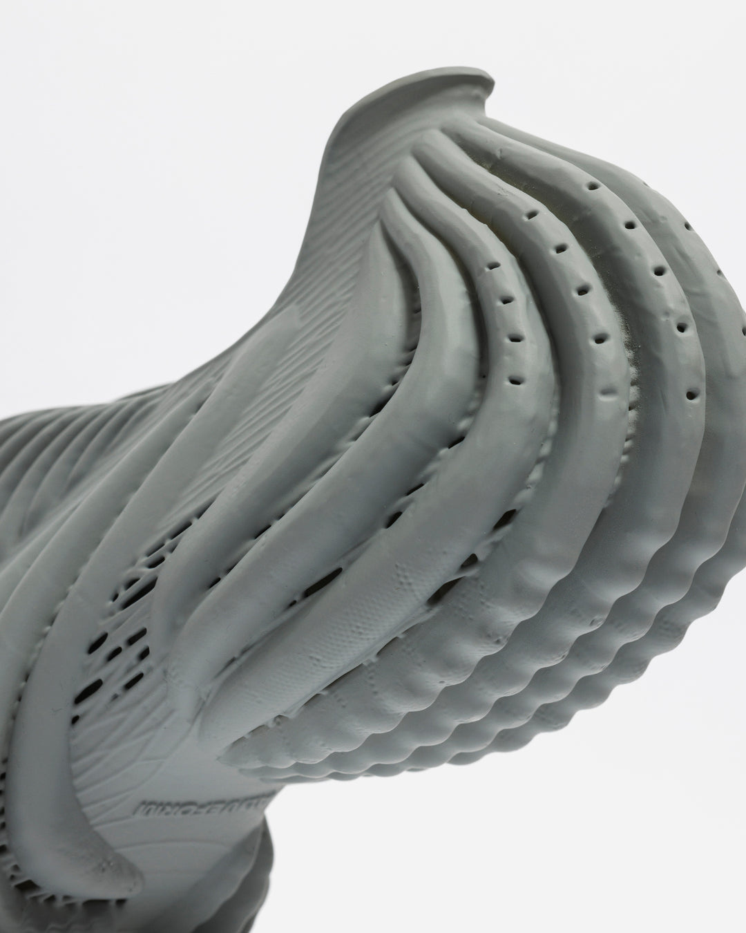 ALIVEFORM ARMIS LOW – A+S