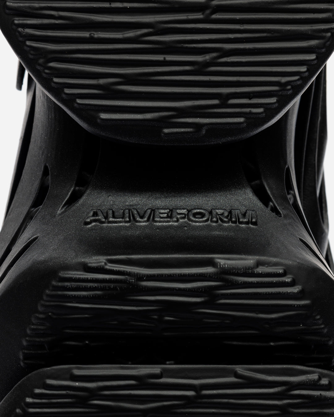 靴 ALIVEFORM STRATUM FANG NICKEL GRAIDENT ALIVEFORM STRATUM FANG – A+S