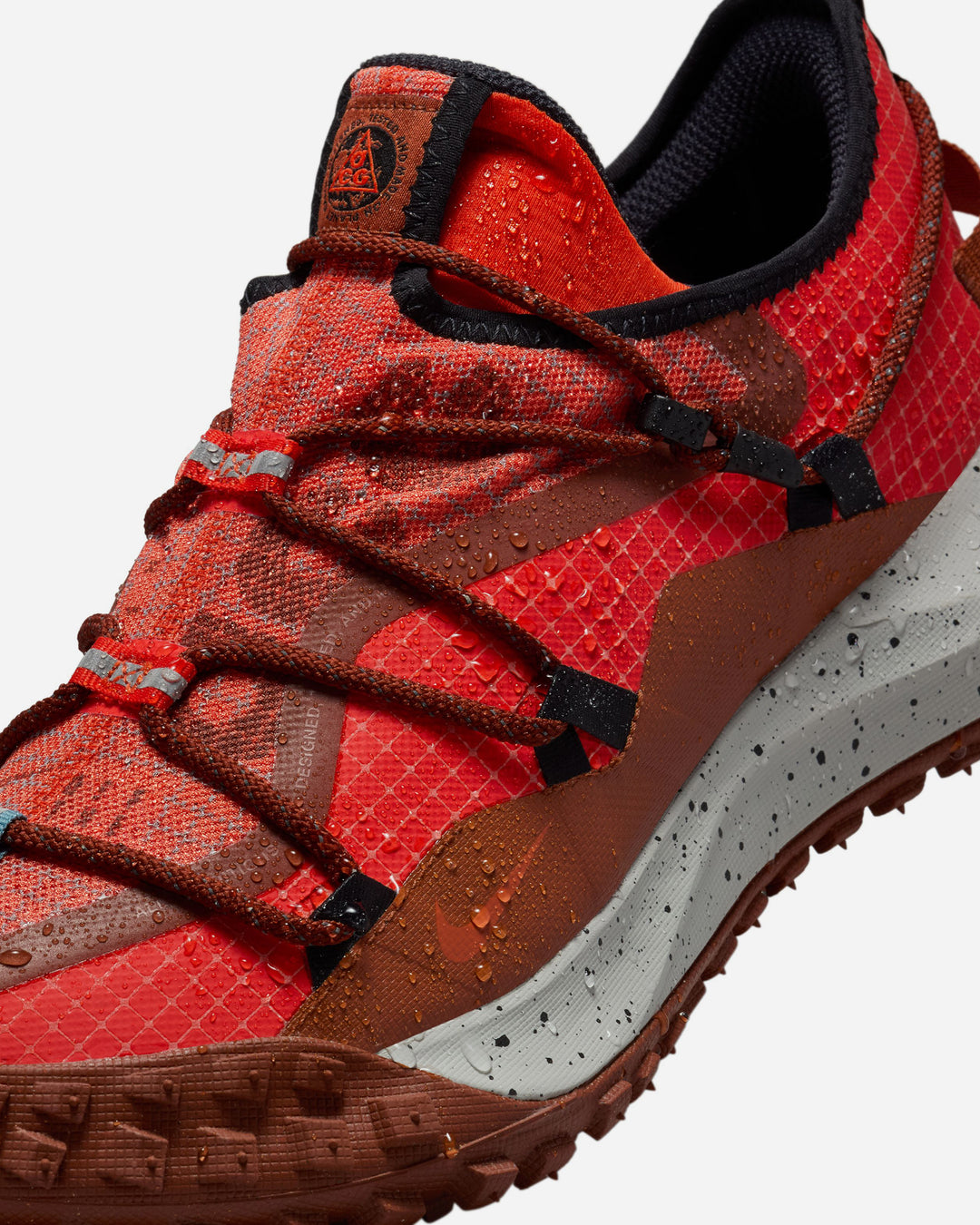 マウンテンフライロー　GTX SE Nike ACG Mountain Fly Low GTX SE - GORE-TEX Sneaker
