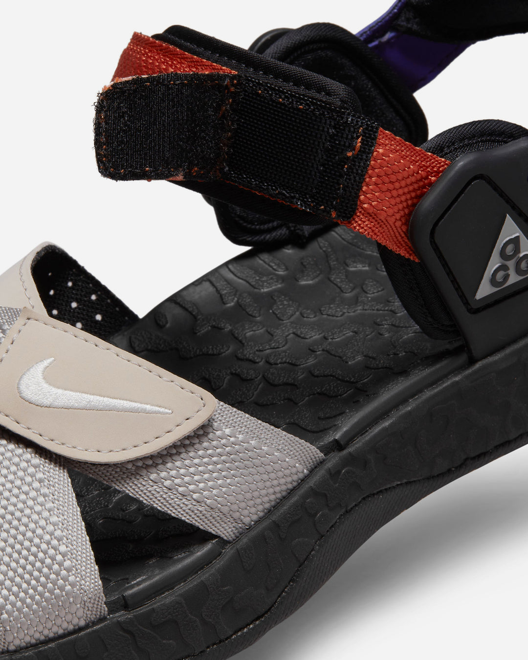 NIKE ACG AIR DESCHUTZ+ – A+S