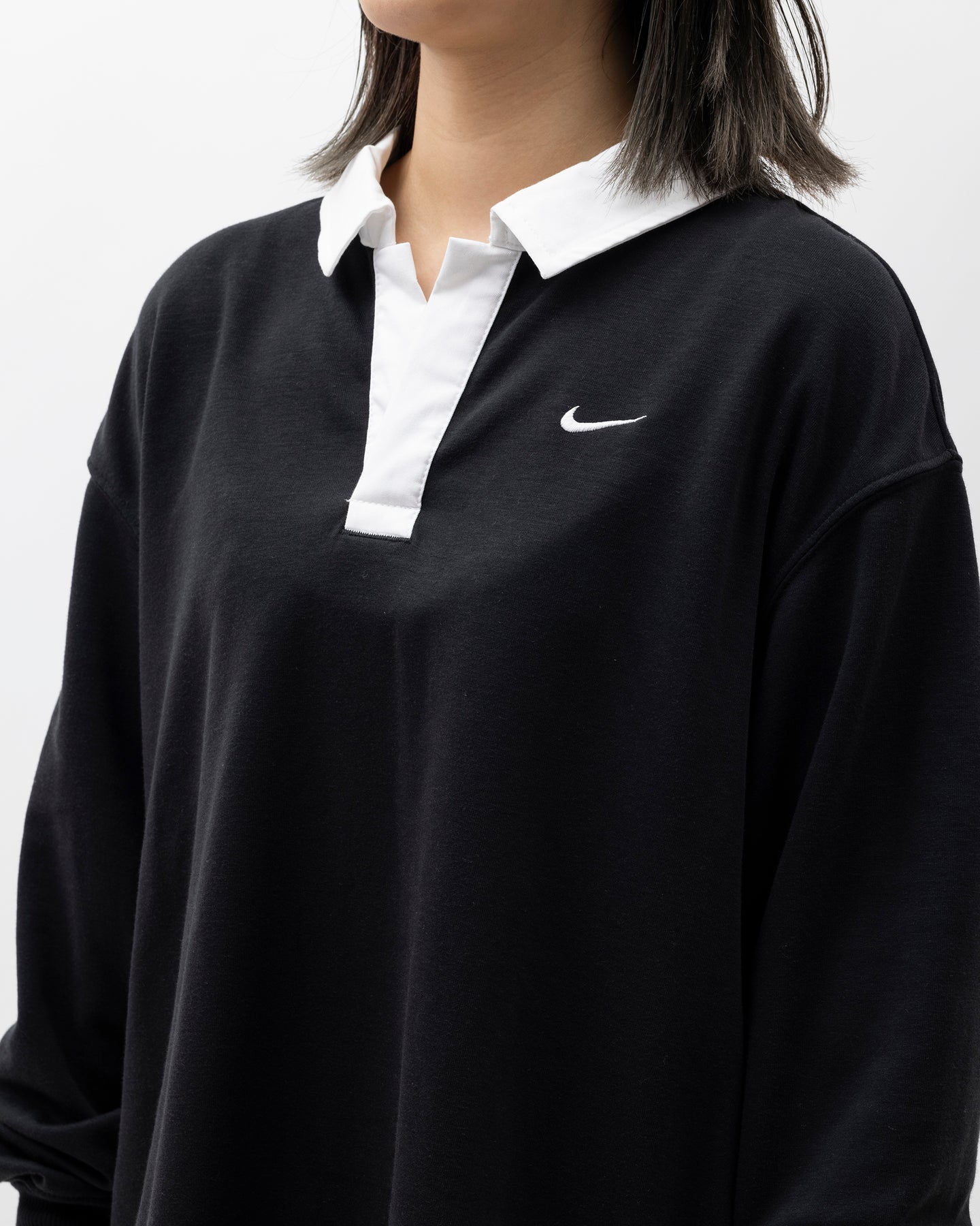 NIKE WMNS NSW ESSENTIAL OS L/S POLO – A+S