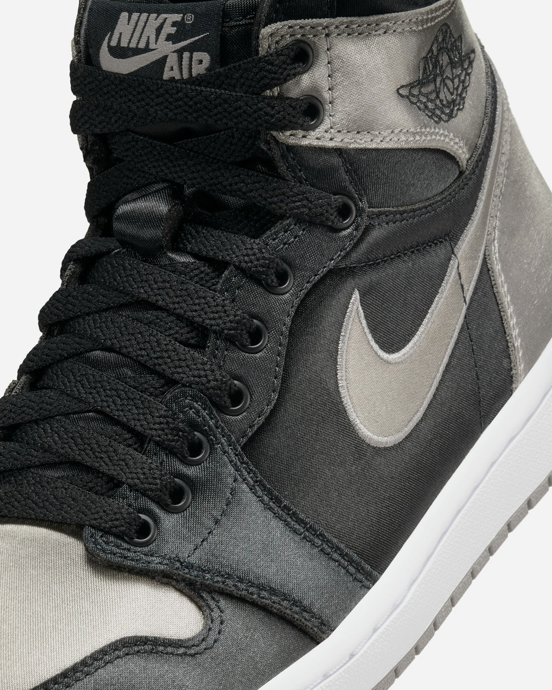 NIKE WMNS AIR JORDAN 1 RETRO HI OG – A+S