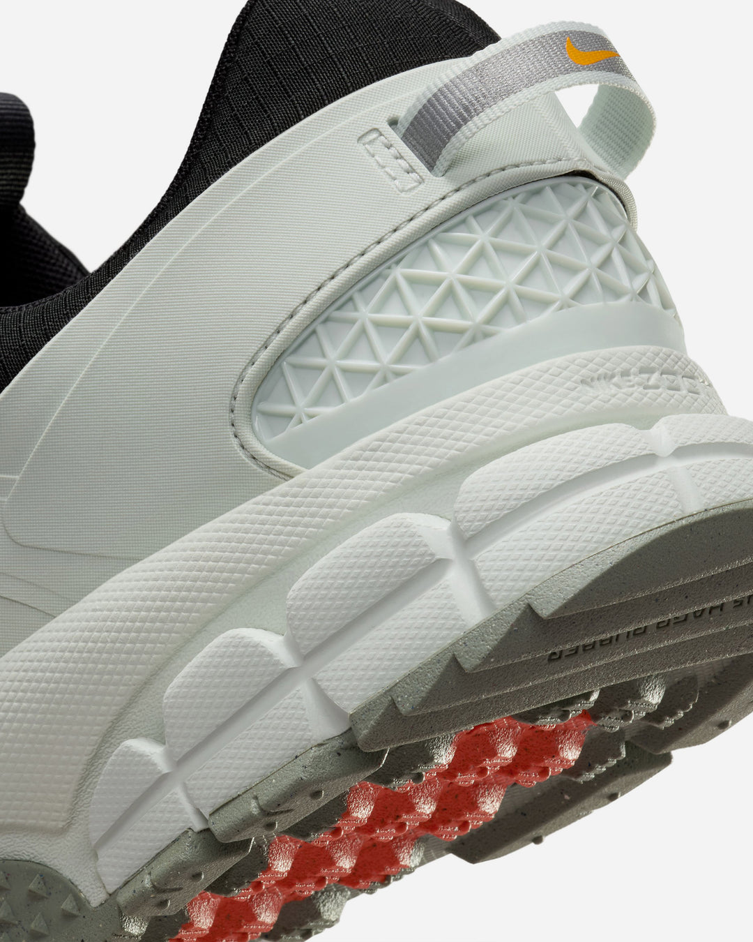 NIKE ZOOM VOMERO ROAM – A+S