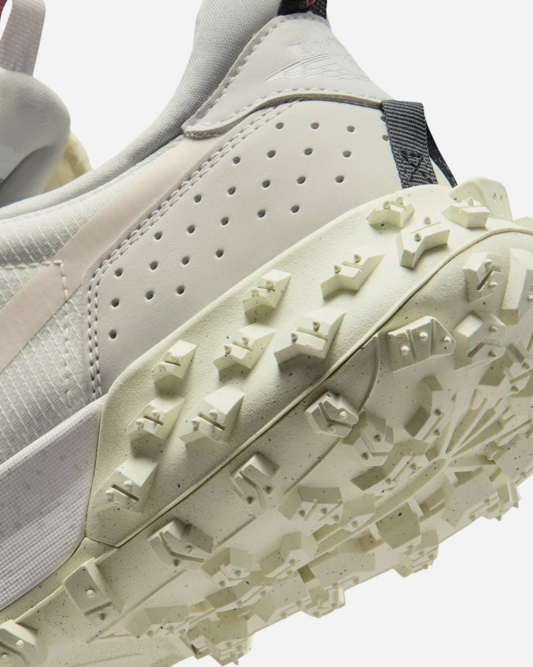 NIKE AIR JORDAN 1 ELEMENT LOW A/T – A+S