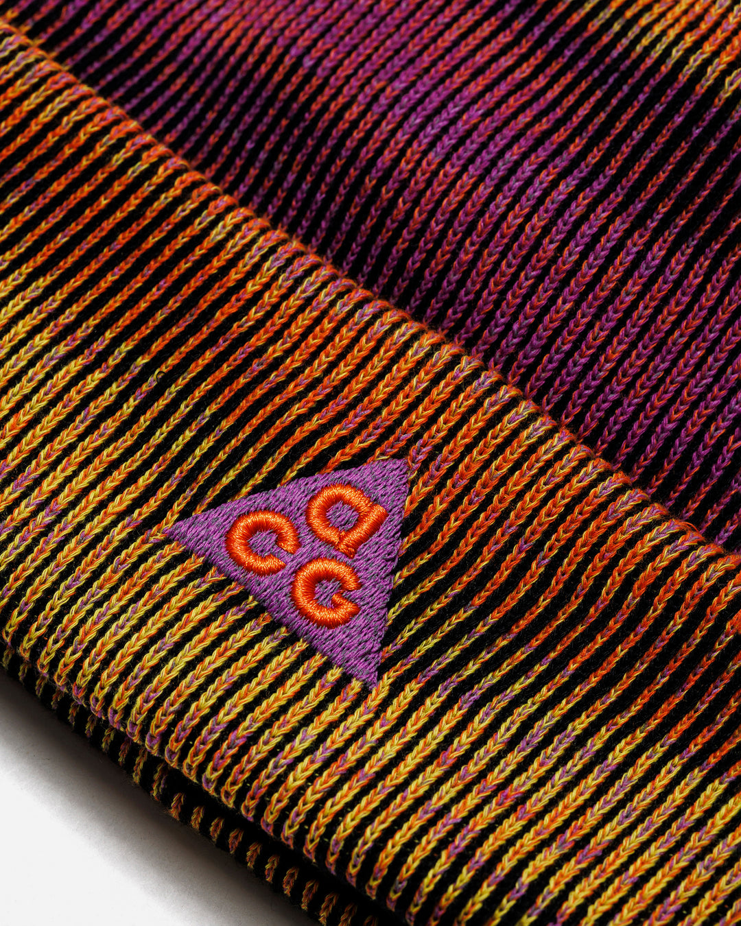 NIKE ACG SC WL P PEAK BEANIE – A+S
