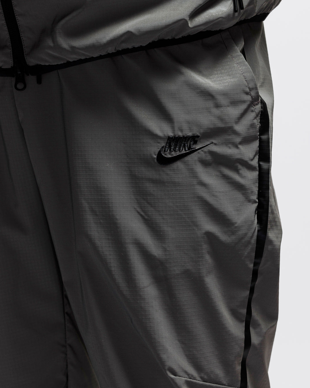 NIKE TECH SSNL WVN PANT – A+S