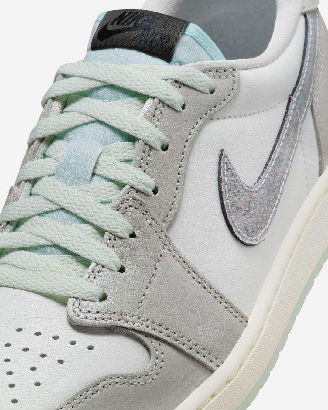 エアジョーダン1レトロ LOW \