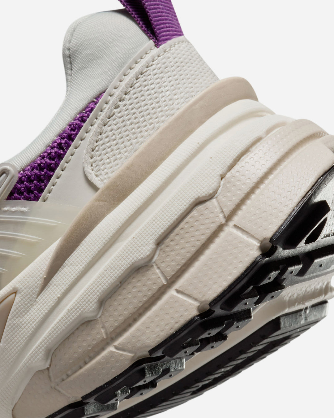 NIKE V2K RUN 25.0 ナイキ　スニーカー Nike V2K Run Women's Shoes. Nike JP