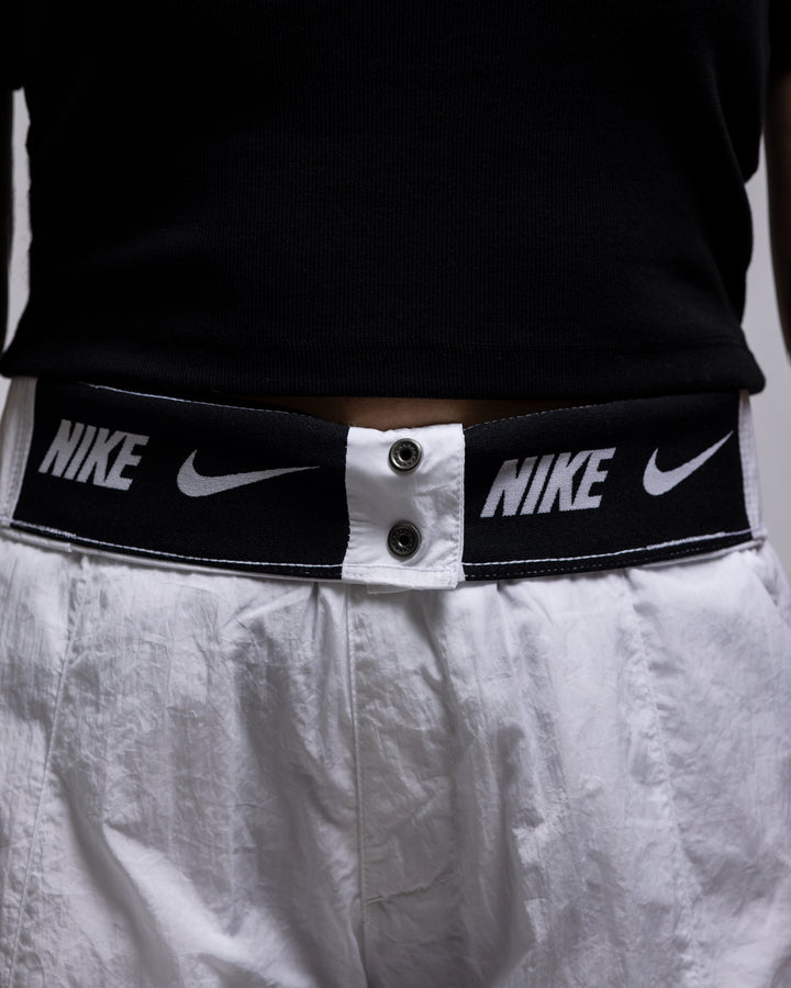パンツ NIKE WMNS NSW WOVEN OS HR PANT OPP1 NIKE WMNS NSW WOVEN OS HR PANT OPP1 – A+S