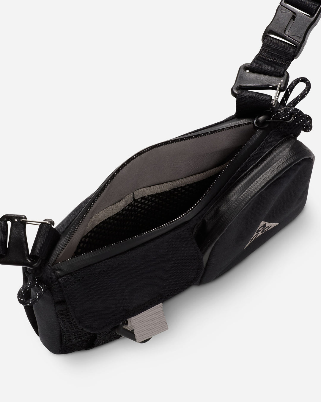NIKE ACG DAYMAX CROSSBODY – A+S