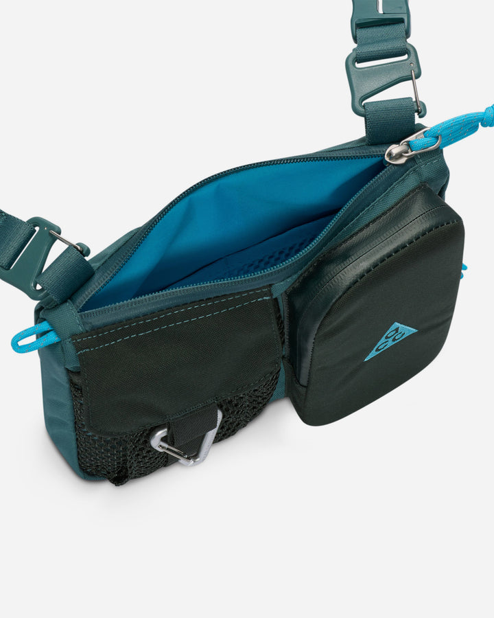 NIKE ACG DAYMAX CROSSBODY – A+S