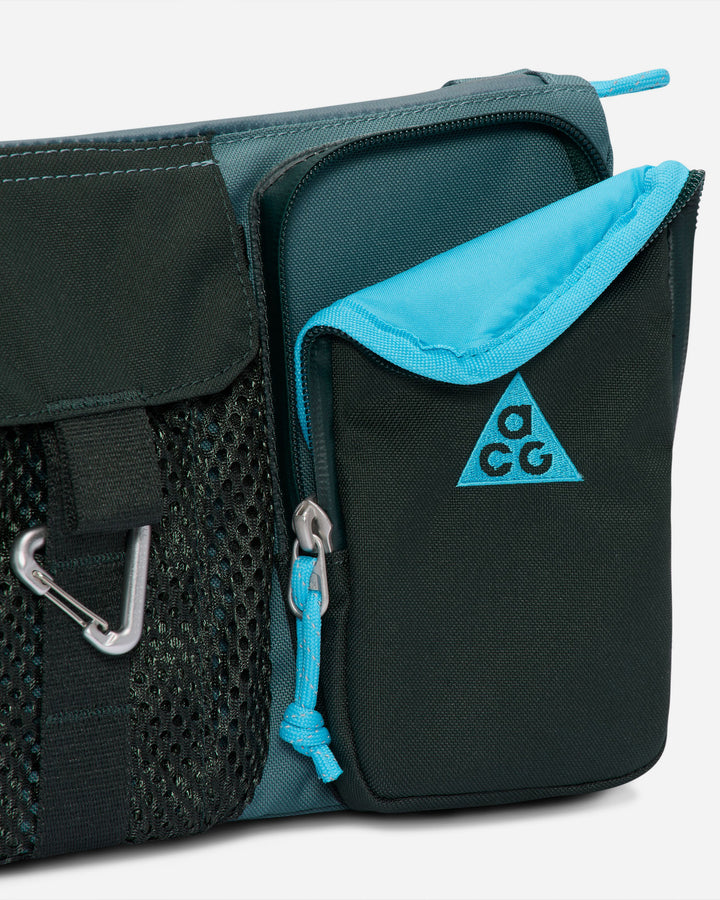 NIKE ACG DAYMAX CROSSBODY – A+S