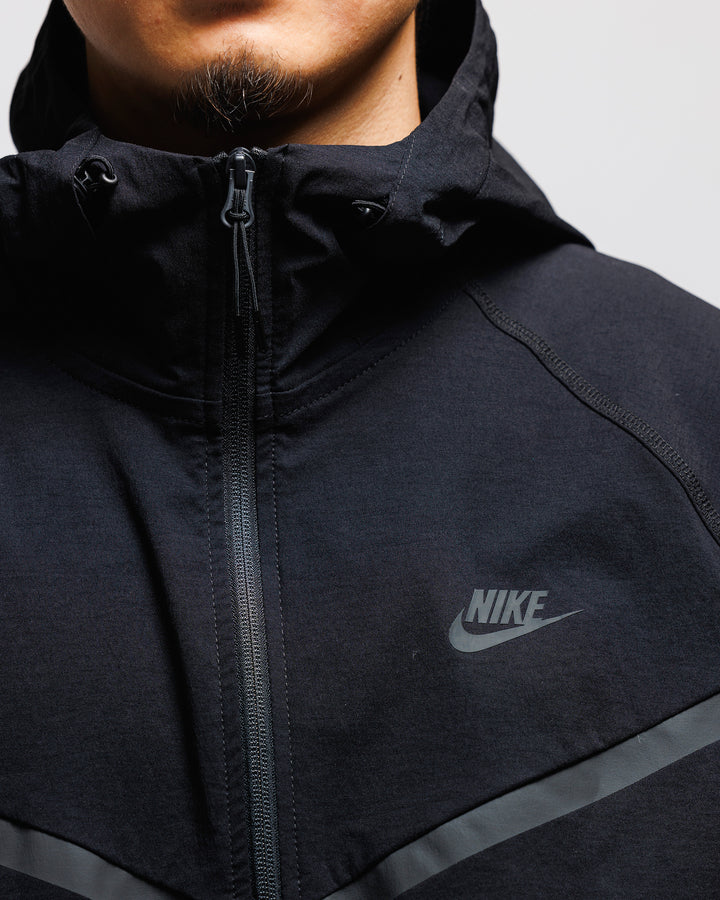 BEAMS/NIKE / テック ウィンドランナー HM7152-010 BEAMS（ビームス）NIKE / テック ウィンドランナー（ブルゾン
