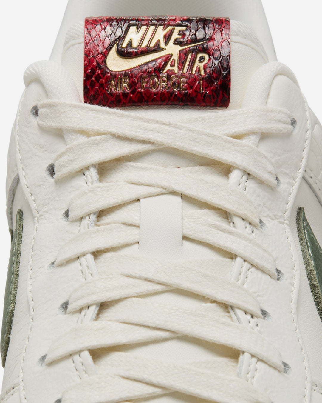 NIKE AIR AIR FORCE 1 '07 – A+S