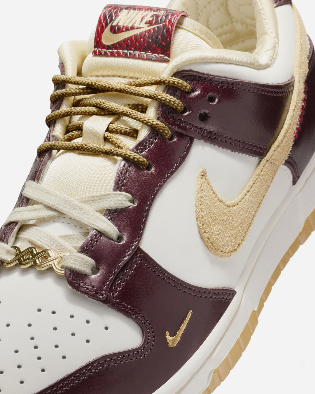 NIKE WMNS DUNK LOW LX – A+S