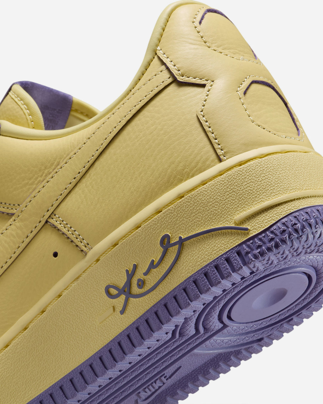 NIKE AIR FORCE 1 LOW PROTRO – A+S