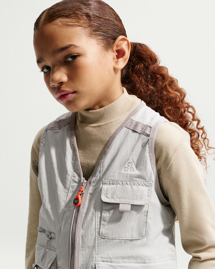 NIKE YTH ACG UTILITY VEST – A+S