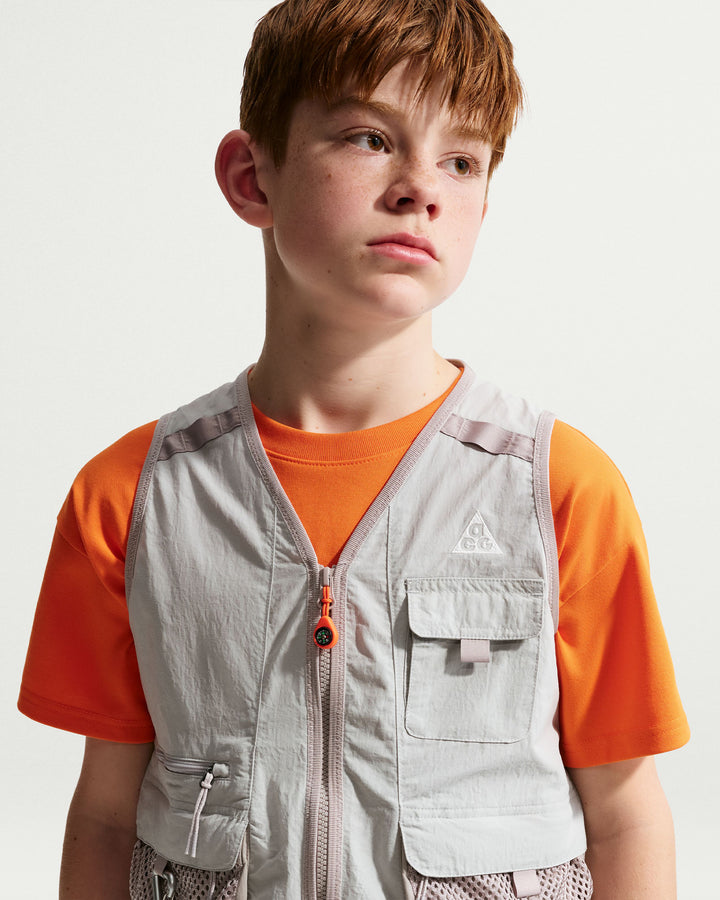NIKE YTH ACG UTILITY VEST – A+S