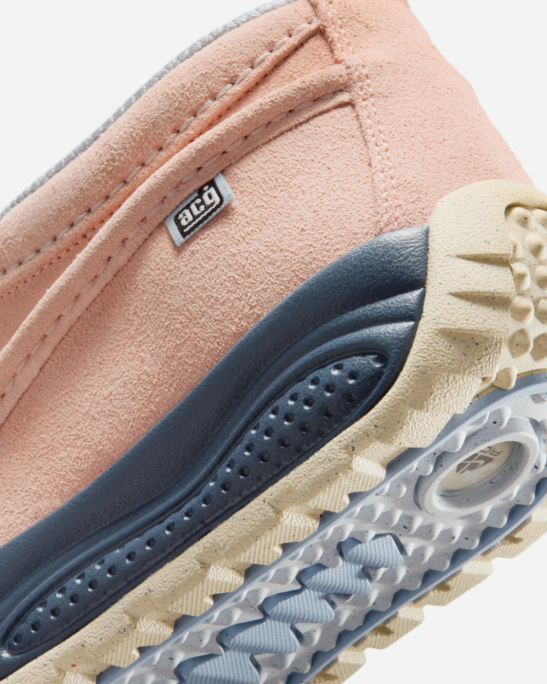 NIKE ACG IZY SE – A+S