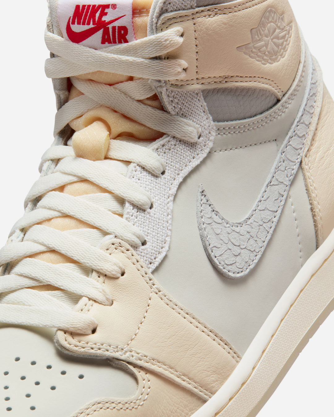 NIKE AIR JORDAN 1 RETRO HIGH OG – A+S