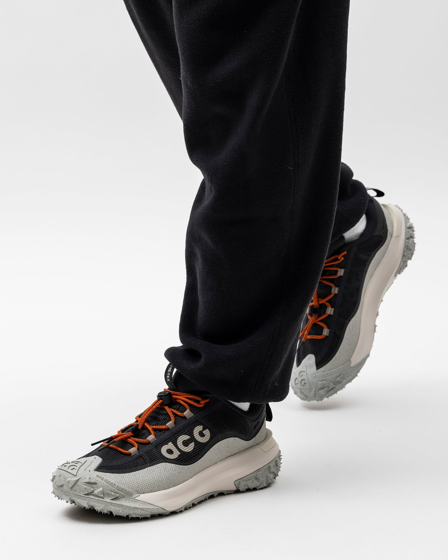 NIKE ACG MOUNTAIN FLY 2 LOW GTX – A+S