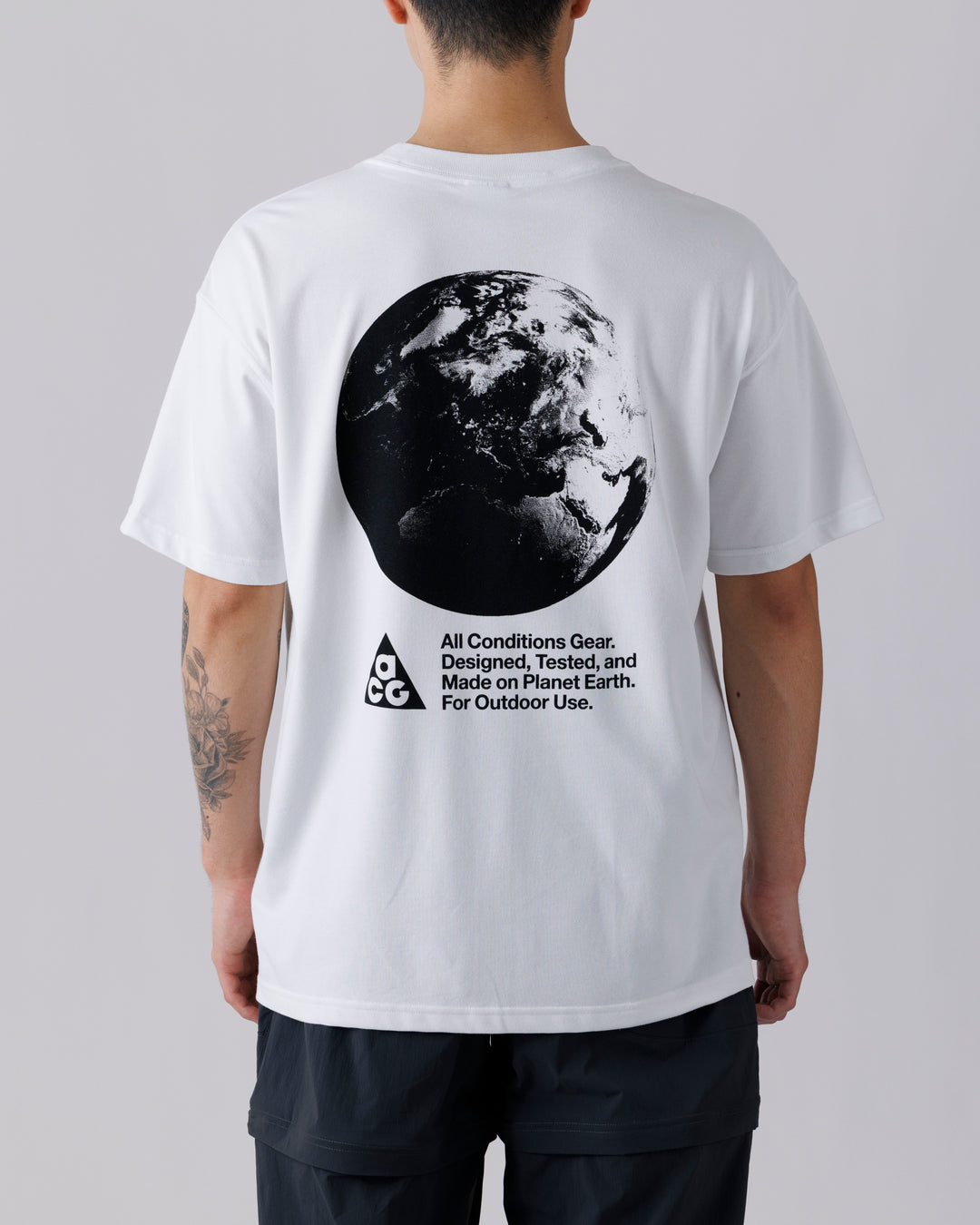 NKE ACG DF LSE 12MO CAMP S/S TEE – A+S