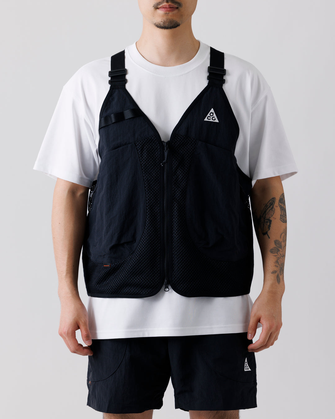 NIKE ACG ブラックメッシュ　ベスト　登山　釣り　アウトドア NIKE ACG DOLOMITI VEST – A+S