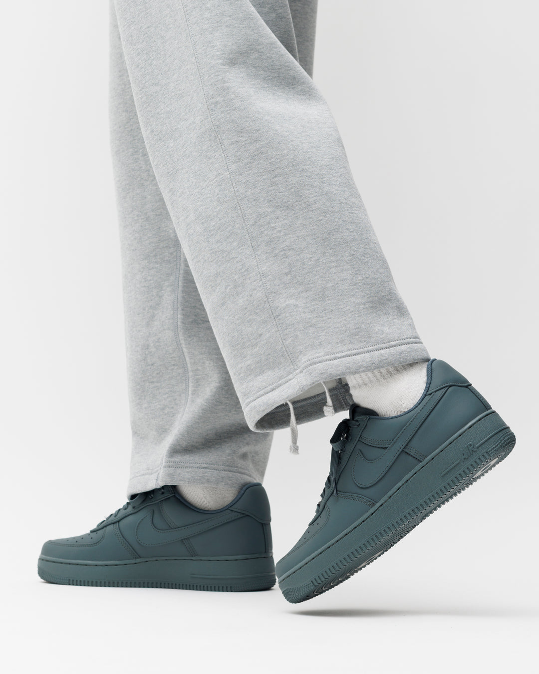 NIKE AIR FORCE 1 LOW RETRO PRM – A+S